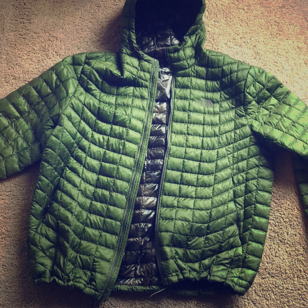 Theramaball northface . Like new ,smoke free home